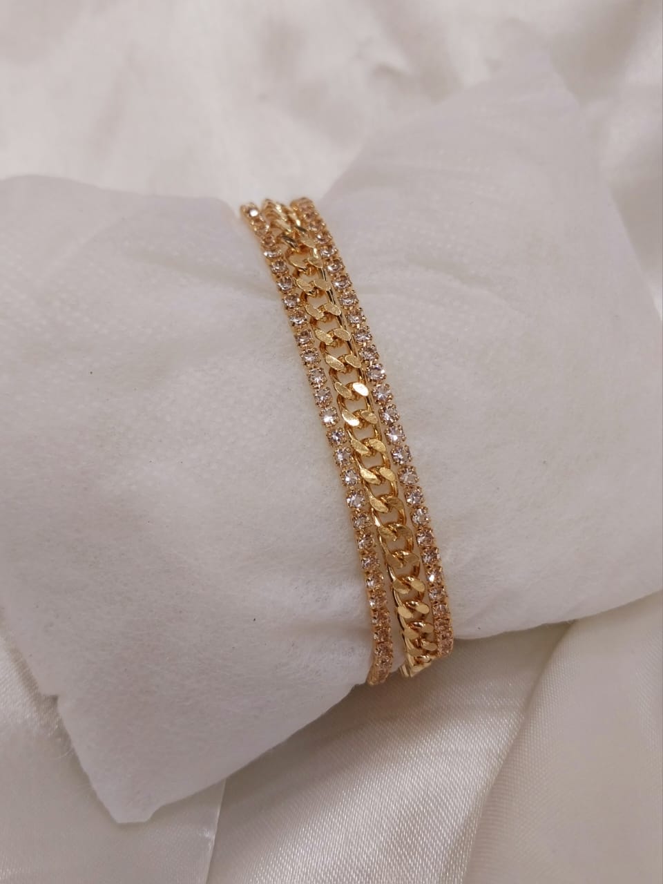 WOMEN BRACELET